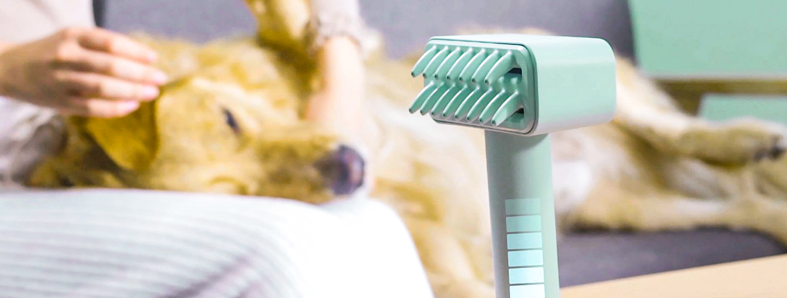 Kcomb - перша у світі електрощітка для догляду за домашніми тваринами